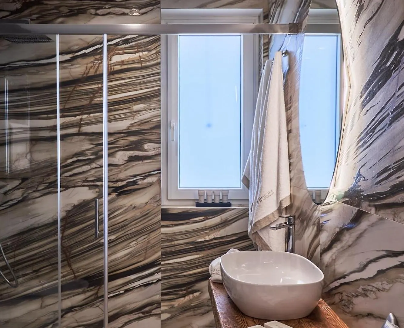 Thalora - Luxury Apartments Bari 0*,  Italie
